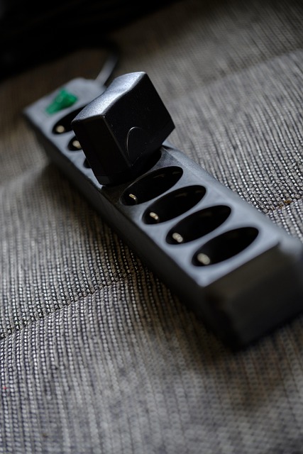 Listwa komputerowa — jak wybrać odpowiednią?